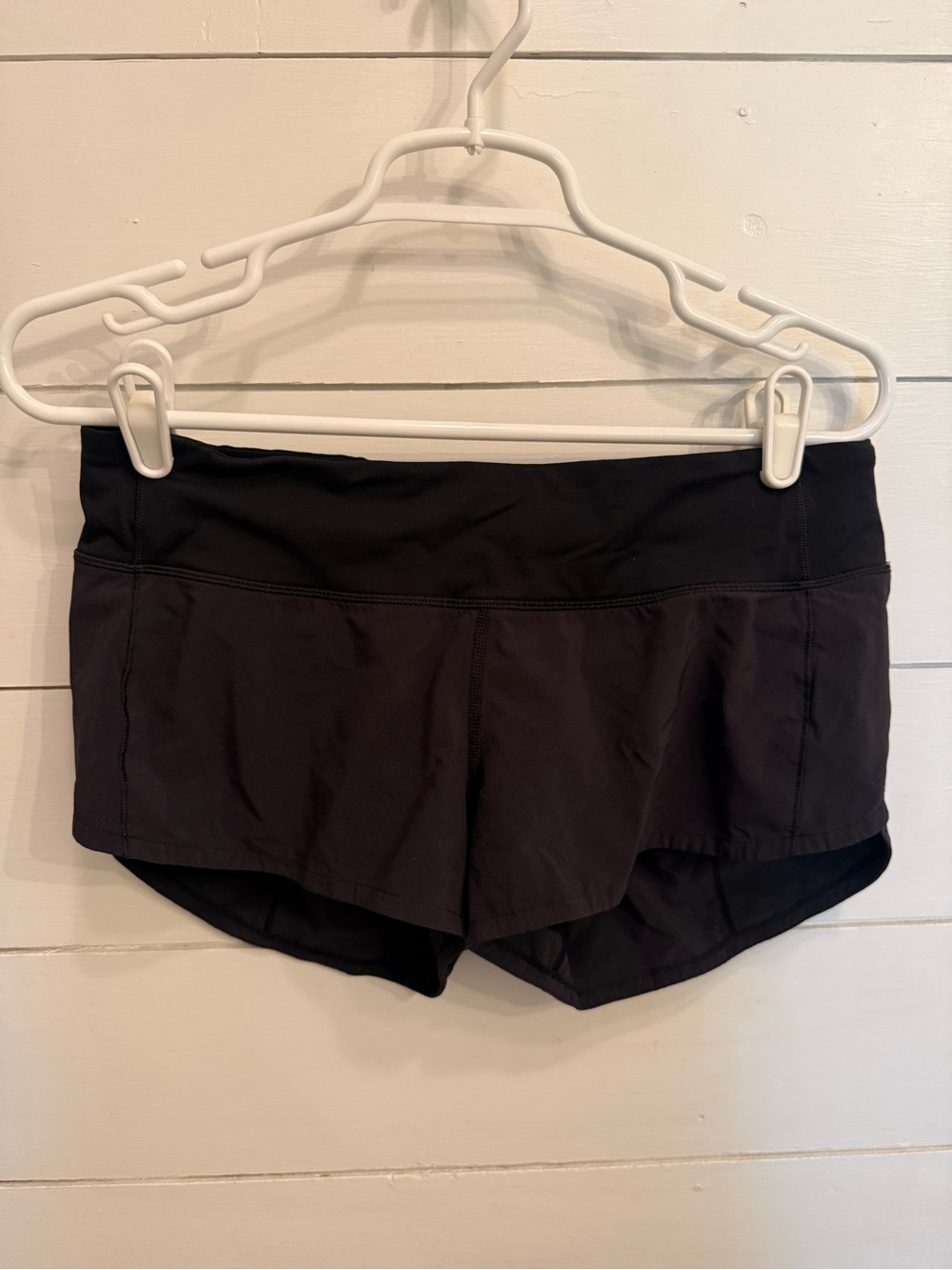 Lululemon Speed Up 2.5 Shorts Low-Rise black